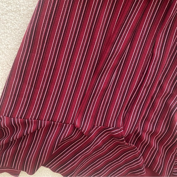 Quiz Maroon Assymetric Wrap Dress - Picture 7 of 7